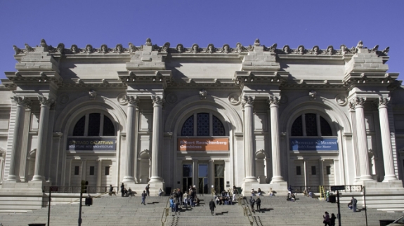 A gallery at the Metropolitan Museum of Art bears C.C. Wang&#039;s name.