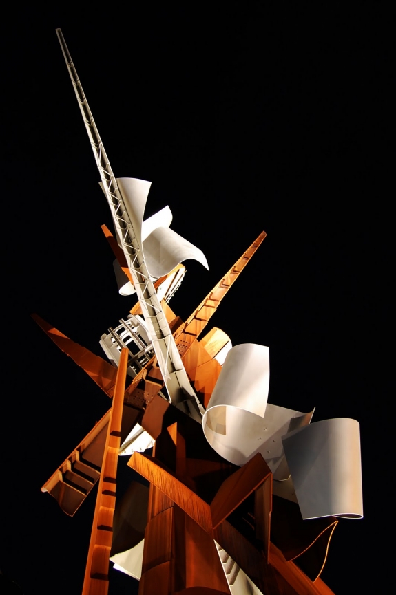 Albert Paley&#039;s &quot;Hallelujah&quot; at night.