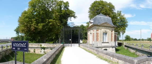 Parc culturel de Rentilly, France.