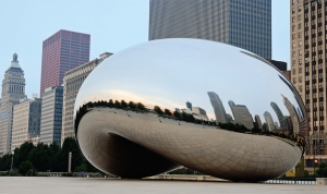     Anish Kapoor&#039;s celebrated public art project, &#039;Cloud Gate,&#039; Chicago.