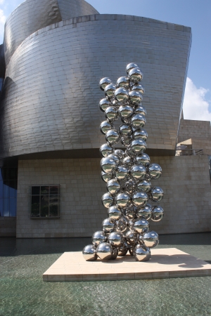 An Anish Kapoor sculpture in Spain.