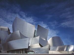 Frank Gehry&#039;s Walt Disney Concert Hall in downtown Los Angeles.